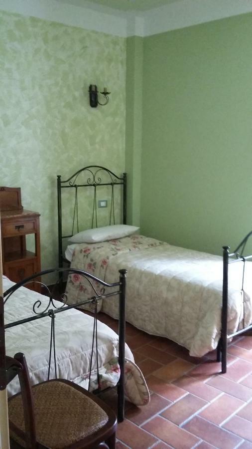 Alloggi Agrituristici Antica Dimora San Demetrio ne' Vestini Exterior foto